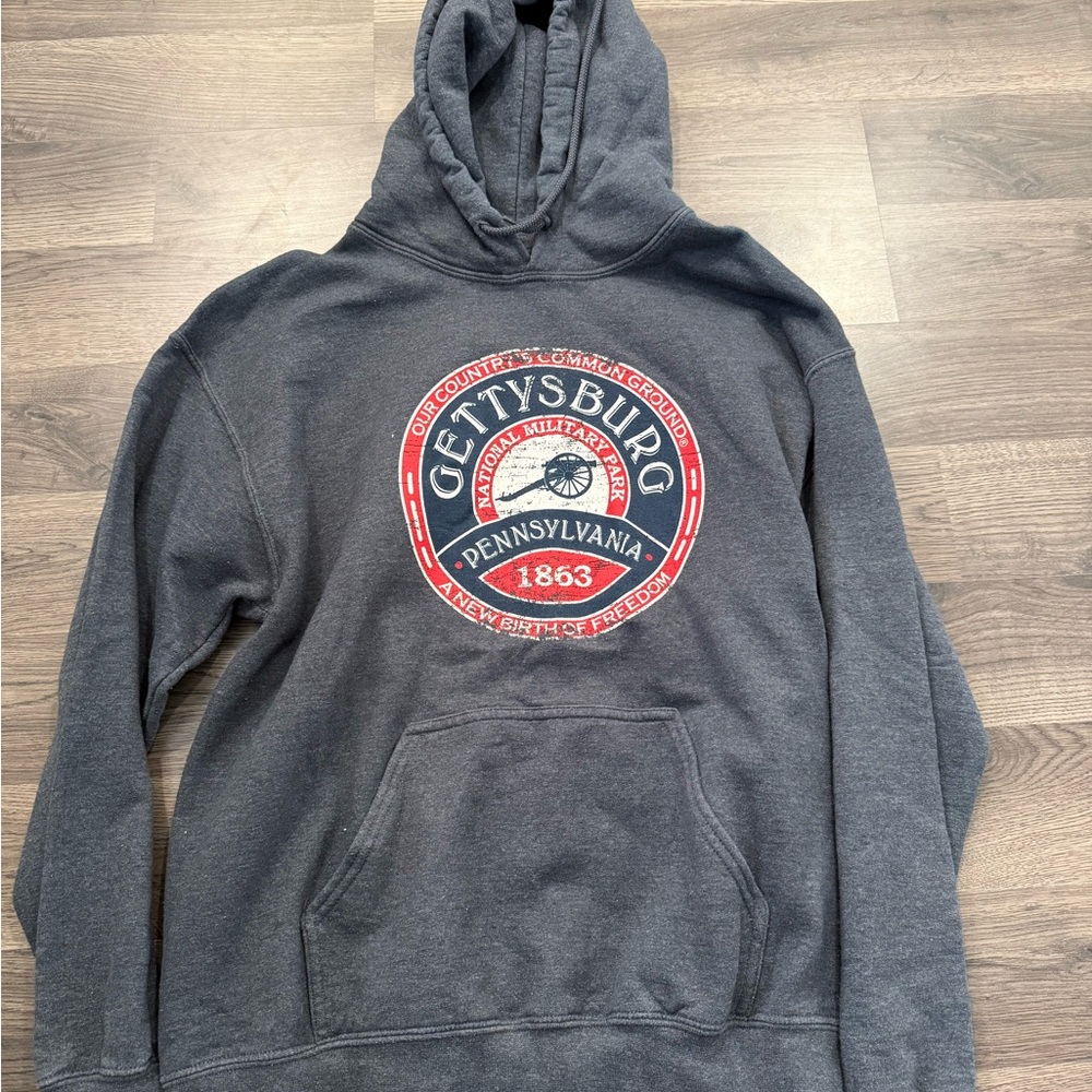 Gildan Charcoal Hoodie with Gettysburg Print